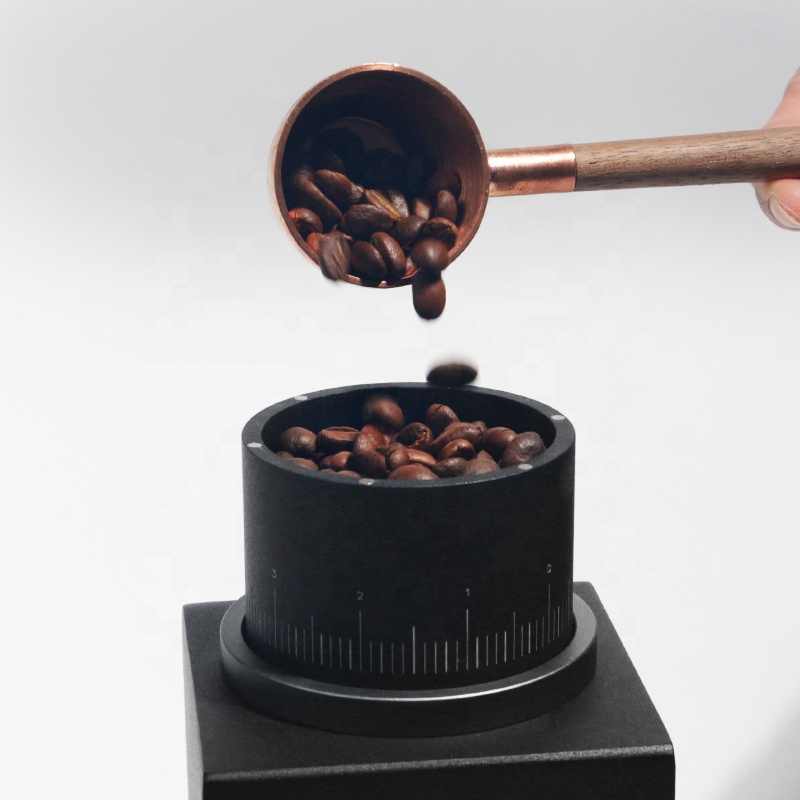 005 tilted bean grinder aluminum alloy black and white Tanzania cafés